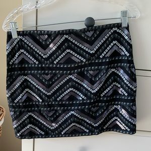 Express _ Black/ silver sequins mini. Size small.